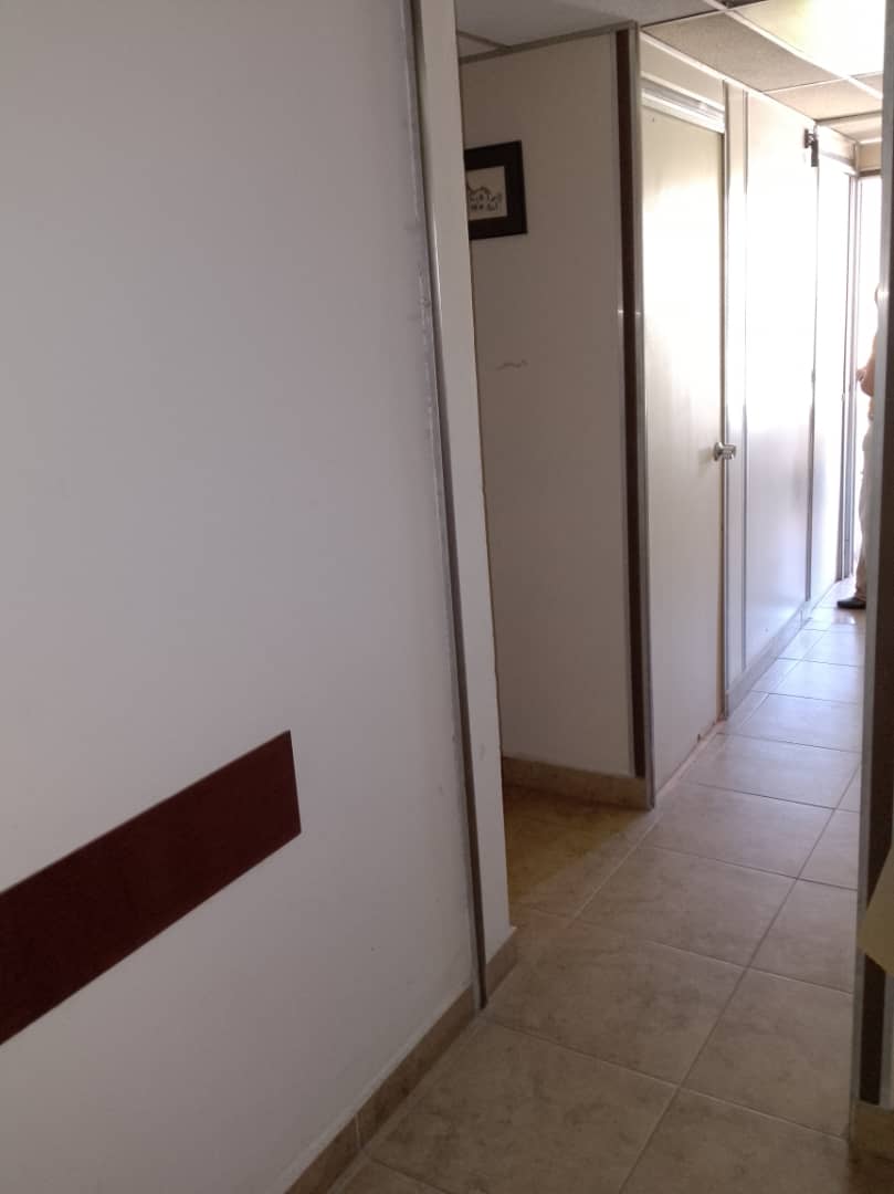Office for Sale in Valencia Carabobo 2001